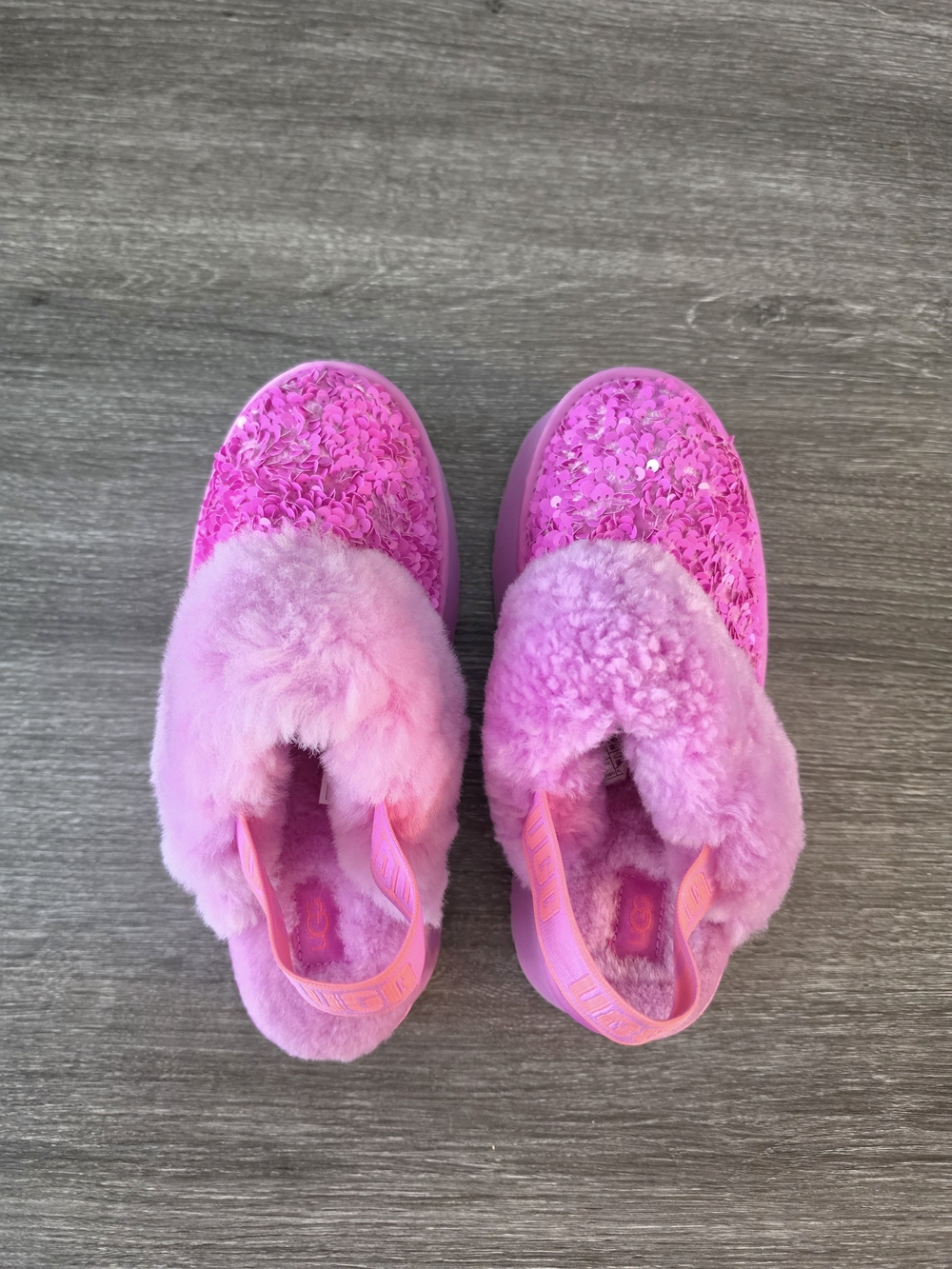 UGG Funkette Platform Sequins Fluffy Pink Lippers - Picture 4 of 7